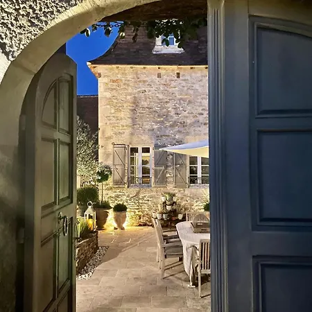 Exclusive With Pool Near Saint Cirq Lapopie Tranquil Luxury Varaire