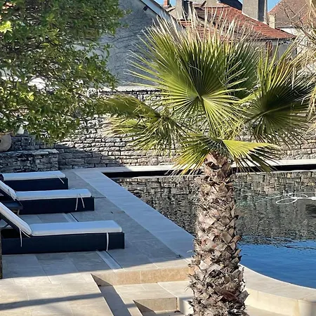 Exclusive With Pool Near Saint Cirq Lapopie Tranquil Luxury 3* Varaire